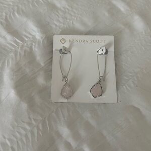 Kendra Scott Elegant Silver Earring Holder